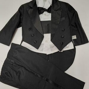 Baby Black and White Formal Tuxedo Set Size 24M